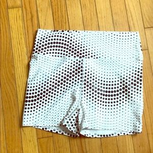 NWT Fabletics high waist shorts. Size XL